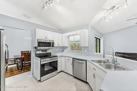 1058 Sheridan Avenue NW Palm Bay FL 32907