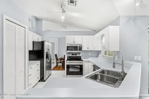 1058 Sheridan Avenue NW Palm Bay FL 32907