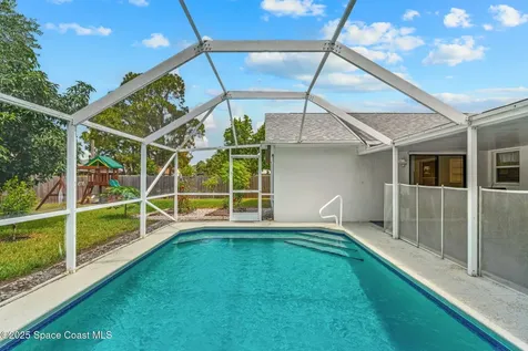 1058 Sheridan Avenue NW Palm Bay FL 32907