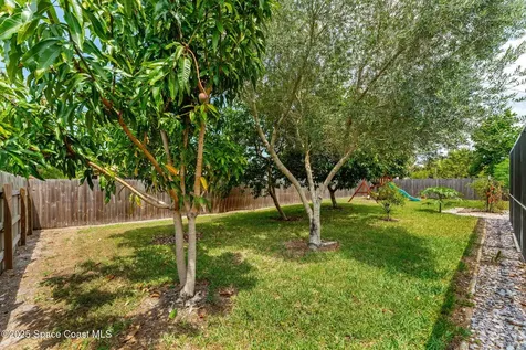 1058 Sheridan Avenue NW Palm Bay FL 32907