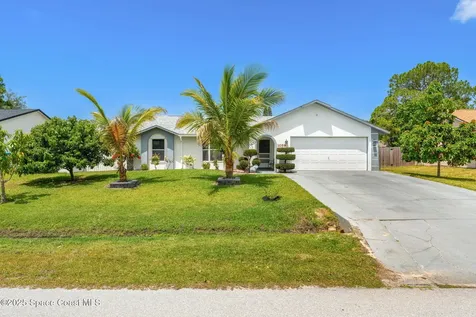 1058 Sheridan Avenue NW Palm Bay FL 32907