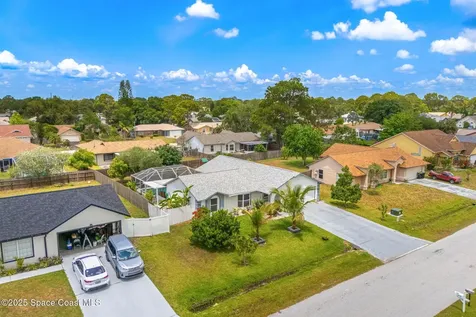 1058 Sheridan Avenue NW Palm Bay FL 32907