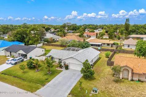 1058 Sheridan Avenue NW Palm Bay FL 32907