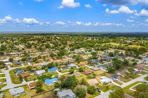 1058 Sheridan Avenue NW Palm Bay FL 32907