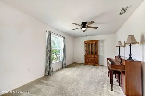542 Jewell Street SE Palm Bay FL 32909