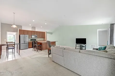 542 Jewell Street SE Palm Bay FL 32909