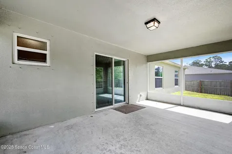 542 Jewell Street SE Palm Bay FL 32909
