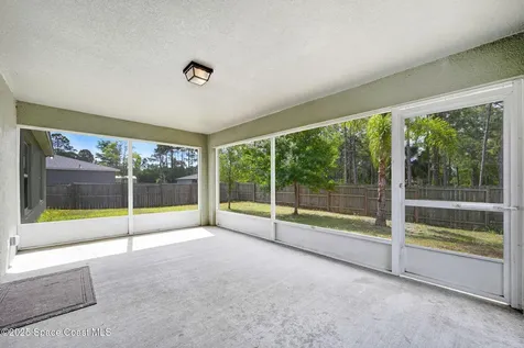 542 Jewell Street SE Palm Bay FL 32909