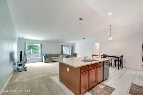 542 Jewell Street SE Palm Bay FL 32909