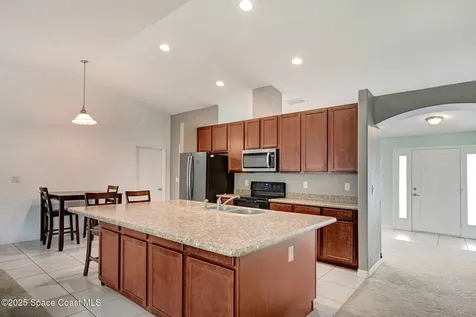 542 Jewell Street SE Palm Bay FL 32909