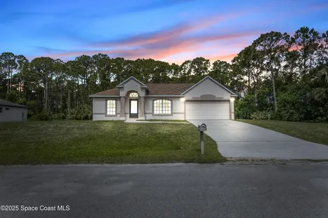 714 Scott Avenue SW Palm Bay FL 32908