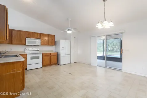 714 Scott Avenue SW Palm Bay FL 32908