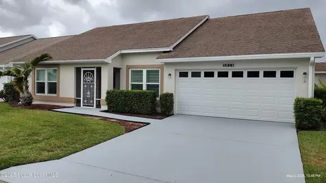 1056 NW Tuscany Drive Port St. Lucie FL 34986