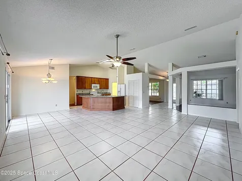 2351 Grand Teton Boulevard Melbourne FL 32935