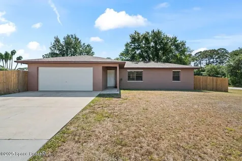 1107 Glancy Avenue NW Palm Bay FL 32907