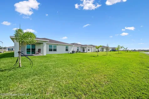 846 Dockside Drive SW Palm Bay FL 32908
