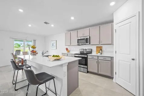 846 Dockside Drive SW Palm Bay FL 32908