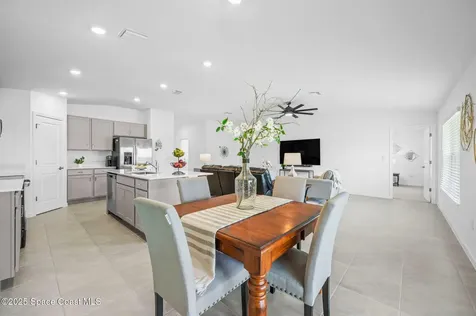 846 Dockside Drive SW Palm Bay FL 32908
