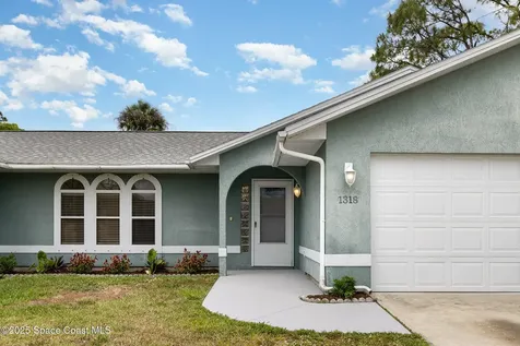 1318 Camas Avenue NW Palm Bay FL 32907