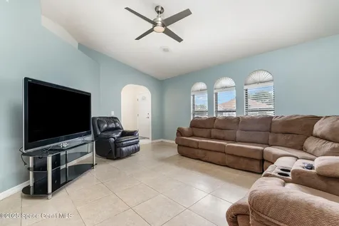 1318 Camas Avenue NW Palm Bay FL 32907