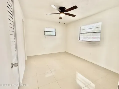 1074 Holland Street Melbourne FL 32935