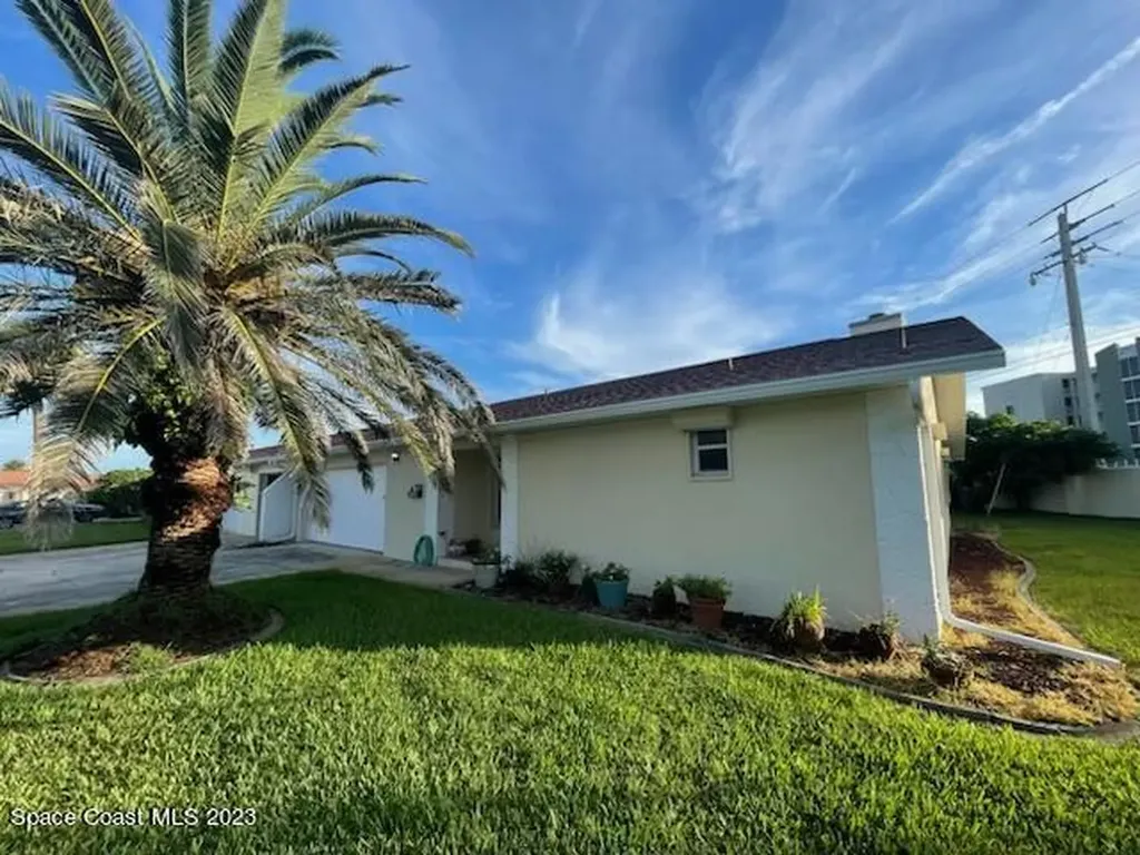 125 Christine Circle Satellite Beach FL 32937