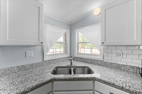 8865 Central Avenue Micco FL 32976