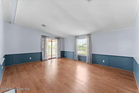 8865 Central Avenue Micco FL 32976