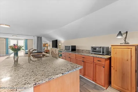 8865 Central Avenue Micco FL 32976
