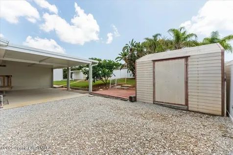 8865 Central Avenue Micco FL 32976