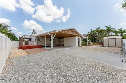8865 Central Avenue Micco FL 32976