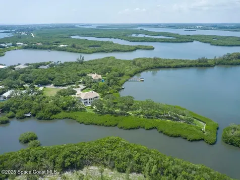 2660 Riverview Court Vero Beach FL 32963