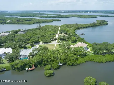 2660 Riverview Court Vero Beach FL 32963