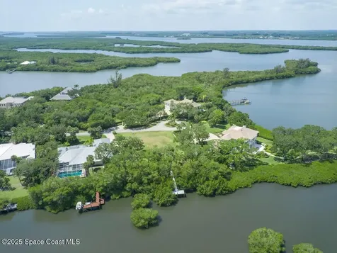 2660 Riverview Court Vero Beach FL 32963