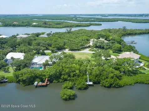 2660 Riverview Court Vero Beach FL 32963