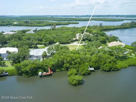 2660 Riverview Court Vero Beach FL 32963