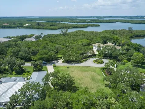 2660 Riverview Court Vero Beach FL 32963