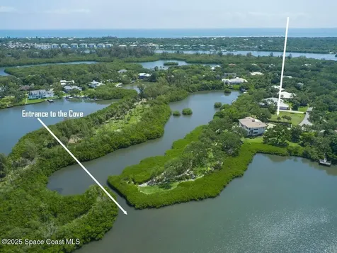 2660 Riverview Court Vero Beach FL 32963