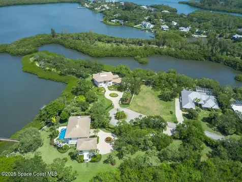 2660 Riverview Court Vero Beach FL 32963