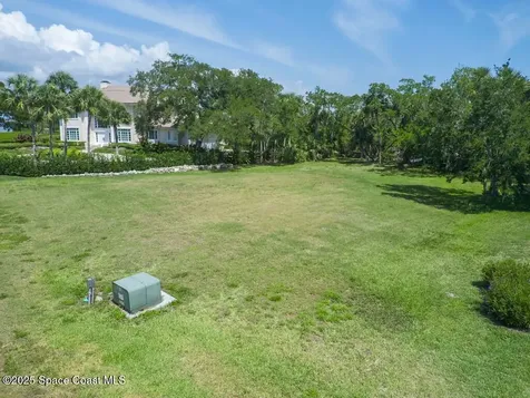 2660 Riverview Court Vero Beach FL 32963