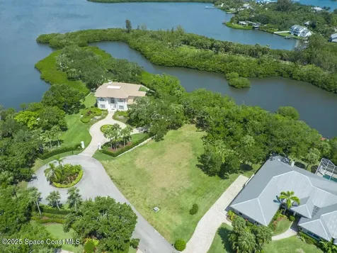 2660 Riverview Court Vero Beach FL 32963