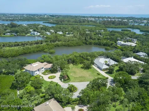 2660 Riverview Court Vero Beach FL 32963