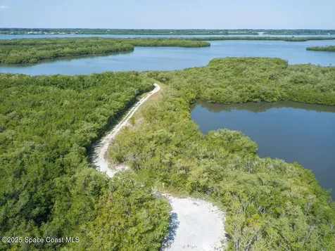 2660 Riverview Court Vero Beach FL 32963