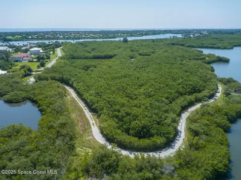 2660 Riverview Court Vero Beach FL 32963