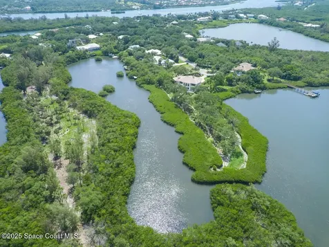 2660 Riverview Court Vero Beach FL 32963