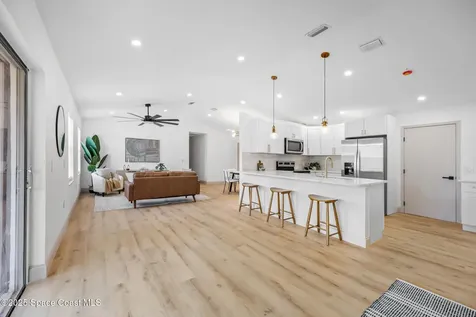 1239 Van Tassell Trail NE Palm Bay FL 32905