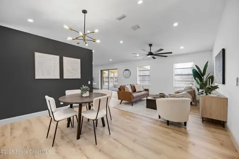 1239 Van Tassell Trail NE Palm Bay FL 32905