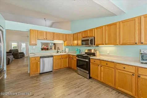 615 Lakewood Lane Titusville FL 32780