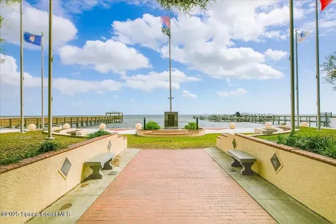 615 Lakewood Lane Titusville FL 32780