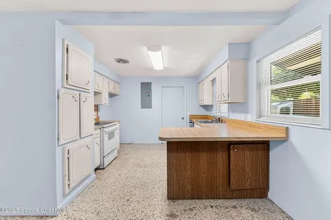 180 Melbourne Avenue Merritt Island FL 32953